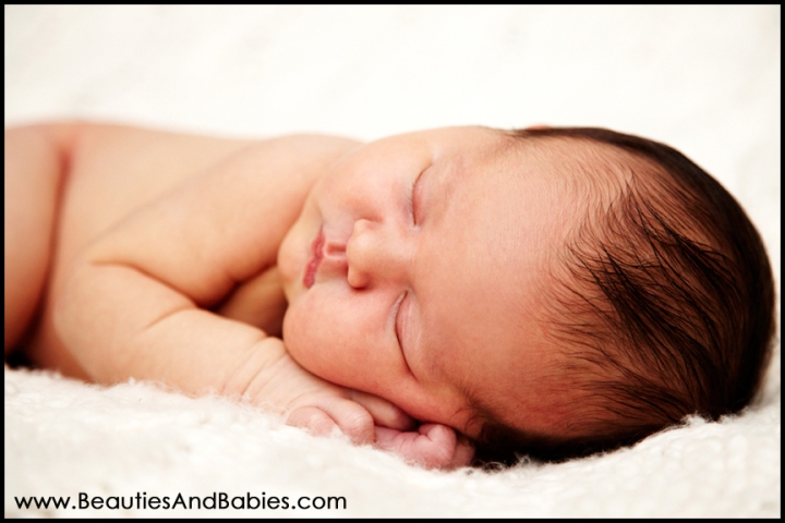 professional newborn baby photographer Los Angeles